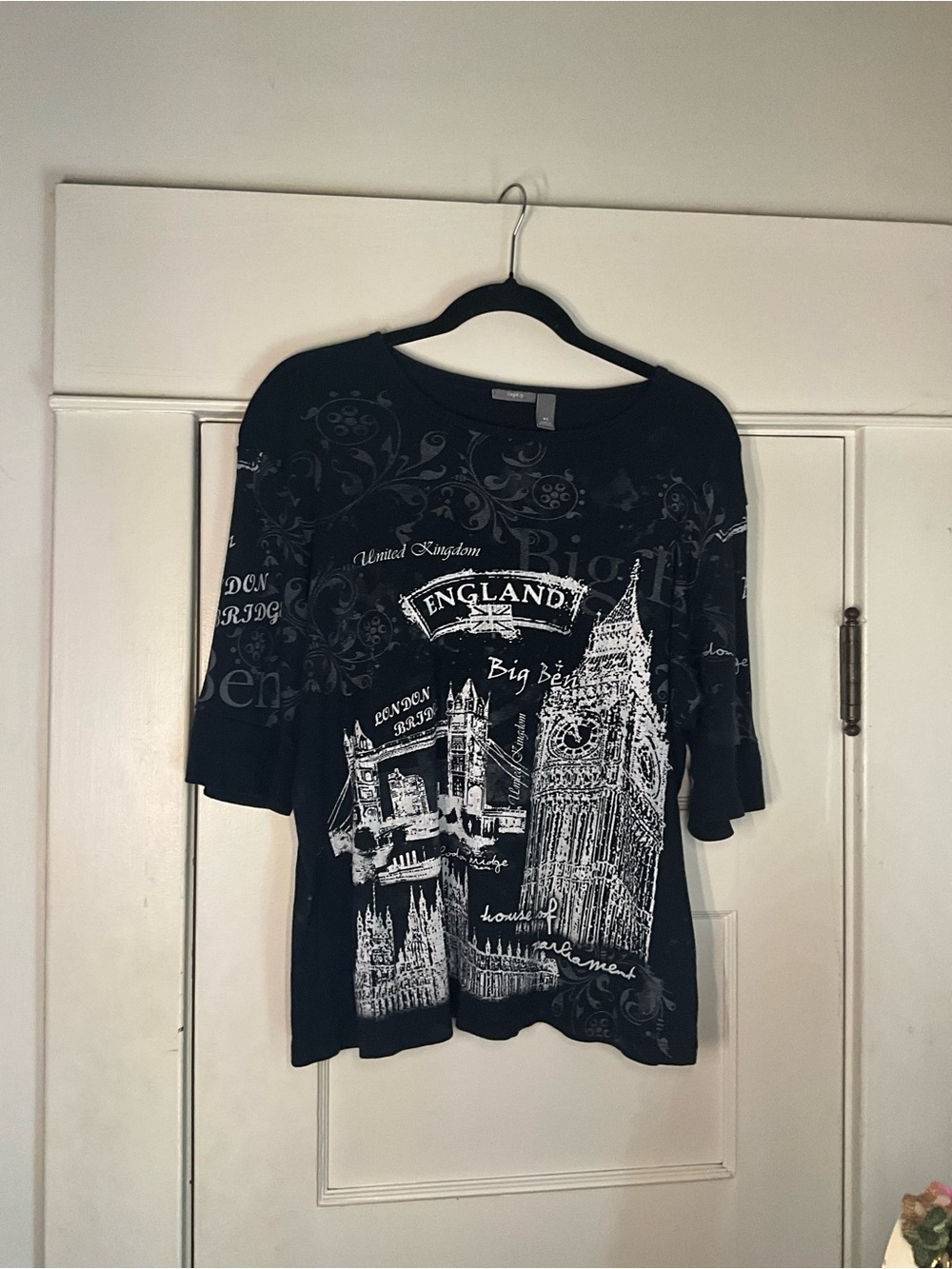 Apt. 9 Y2K England Big Ben Graphic Tee